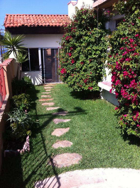 B&B Oui Madame Tijuana Exterior photo